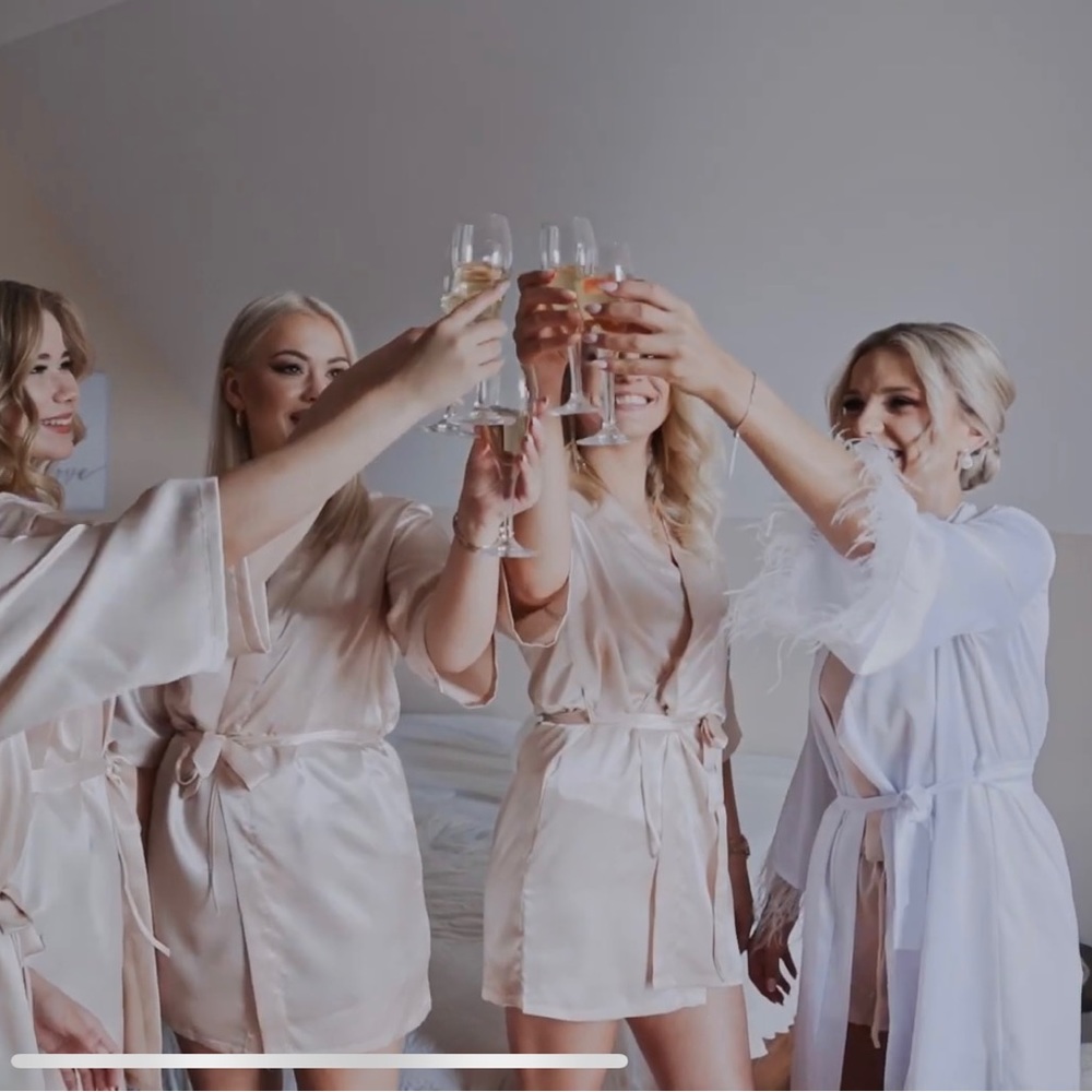 White Bride Robe - Picture 6 of 6